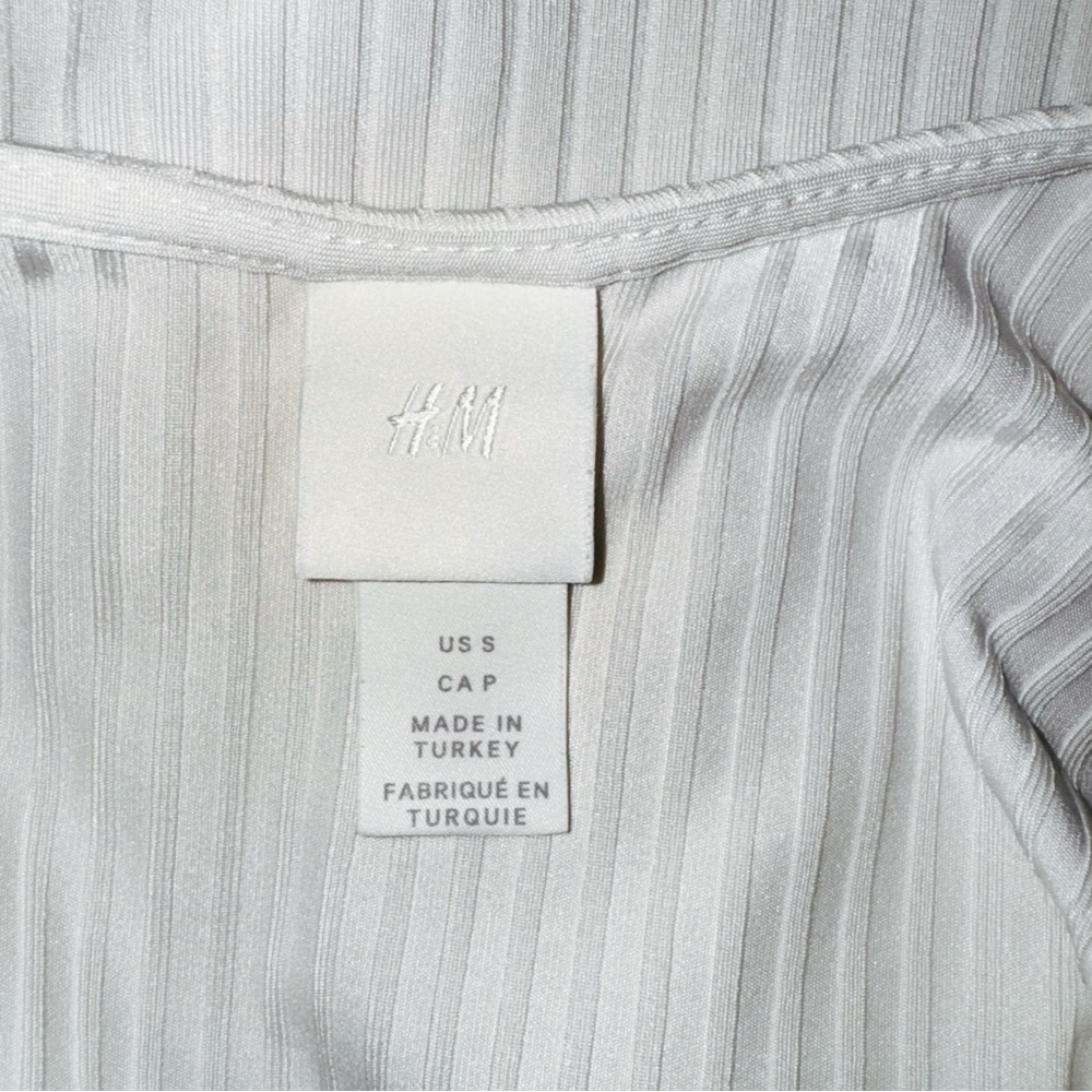 H&M Bodysuit NWOT White Ribbed Button Details Front - Size Small 🍠- Picture 3 of 16